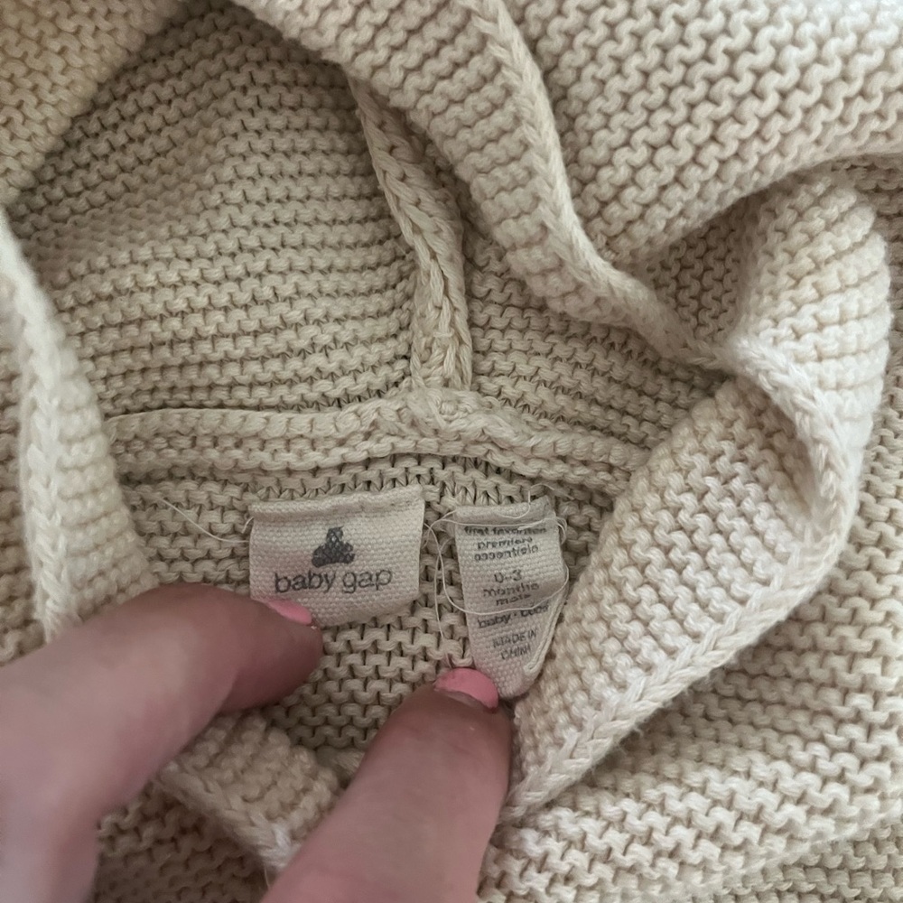 GAP Baby Cream Knit Sweater - Picture 3 of 4